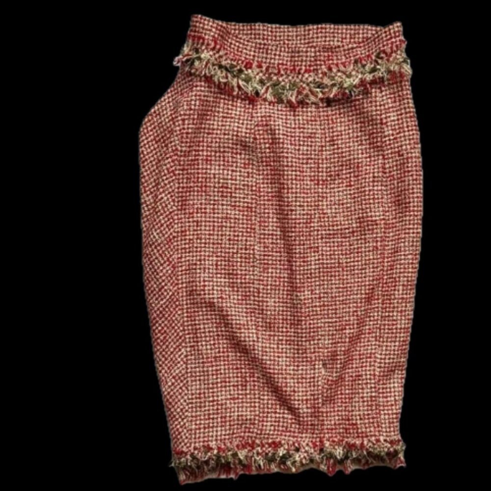 CHANEL knee length Tweed Skirt w/ embellishments authentic runway sample sz 38